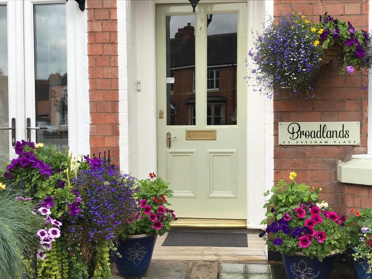Broadlands Guest House Stratford-upon-Avon Exterior photo